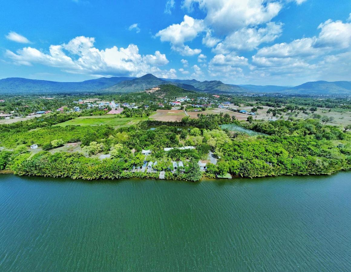 Kampot Riverfront Boutique 外观 照片