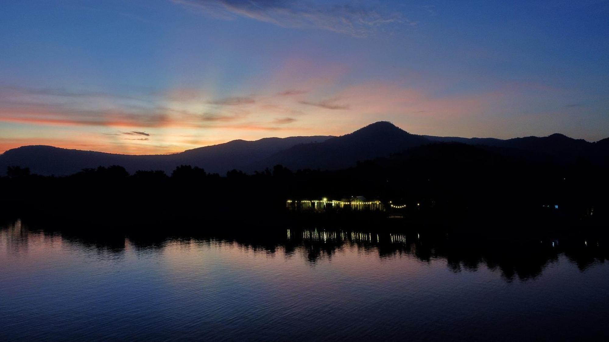 Kampot Riverfront Boutique 外观 照片